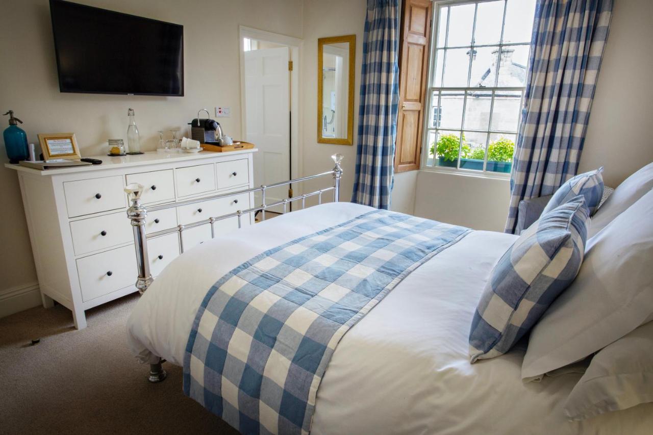 Market Cross 5* Belford