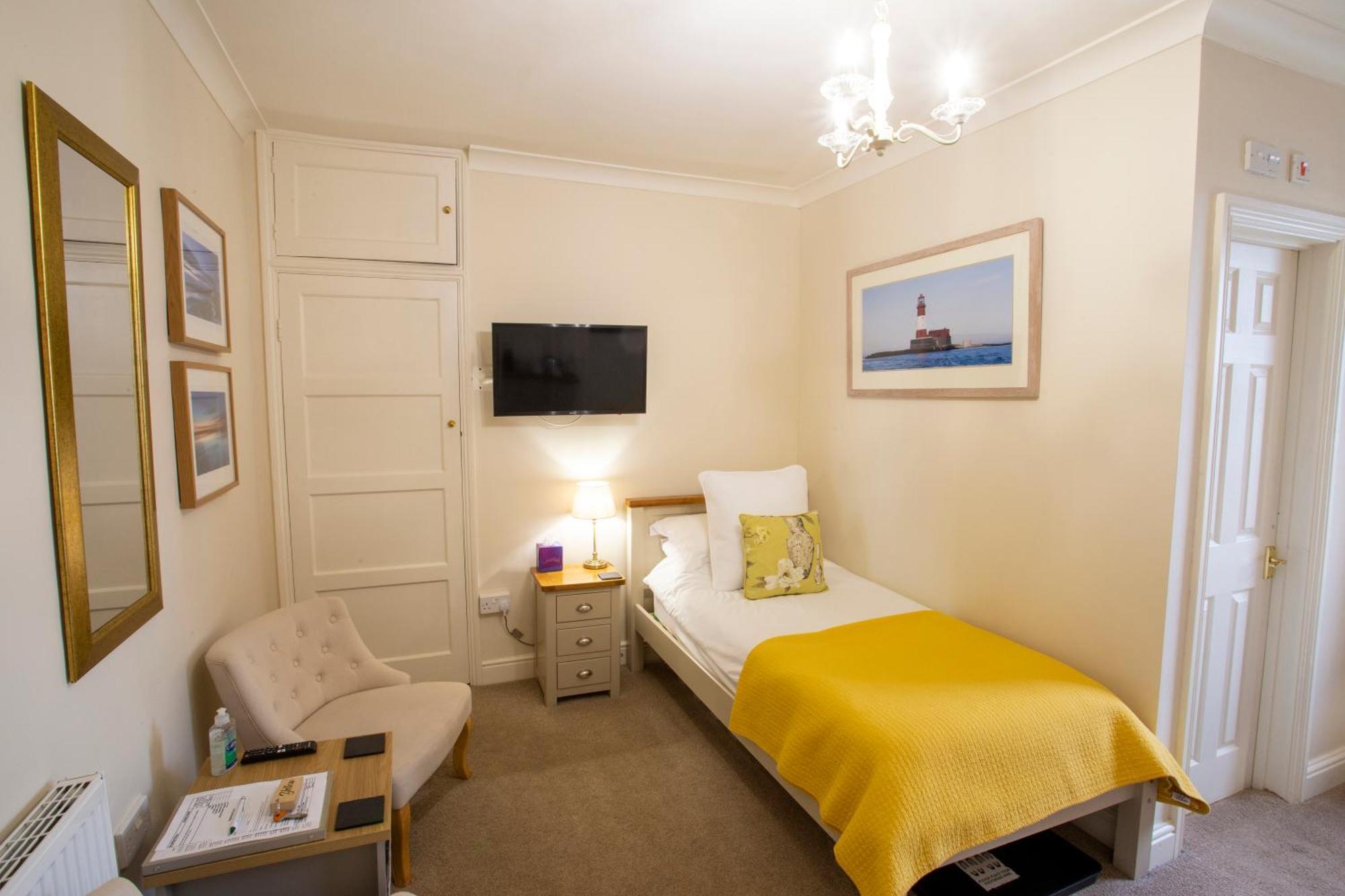 Bed & Breakfast Market Cross 5*
